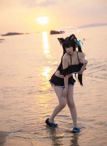 裸体天鹅湖av毛片